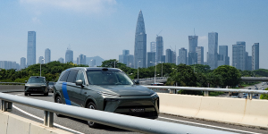 迭代慢、体验平、数据碎，智驾亟需一场 “换脑革命”