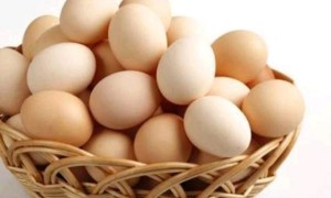 红蛋黄和黄蛋黄的区别及食用建议